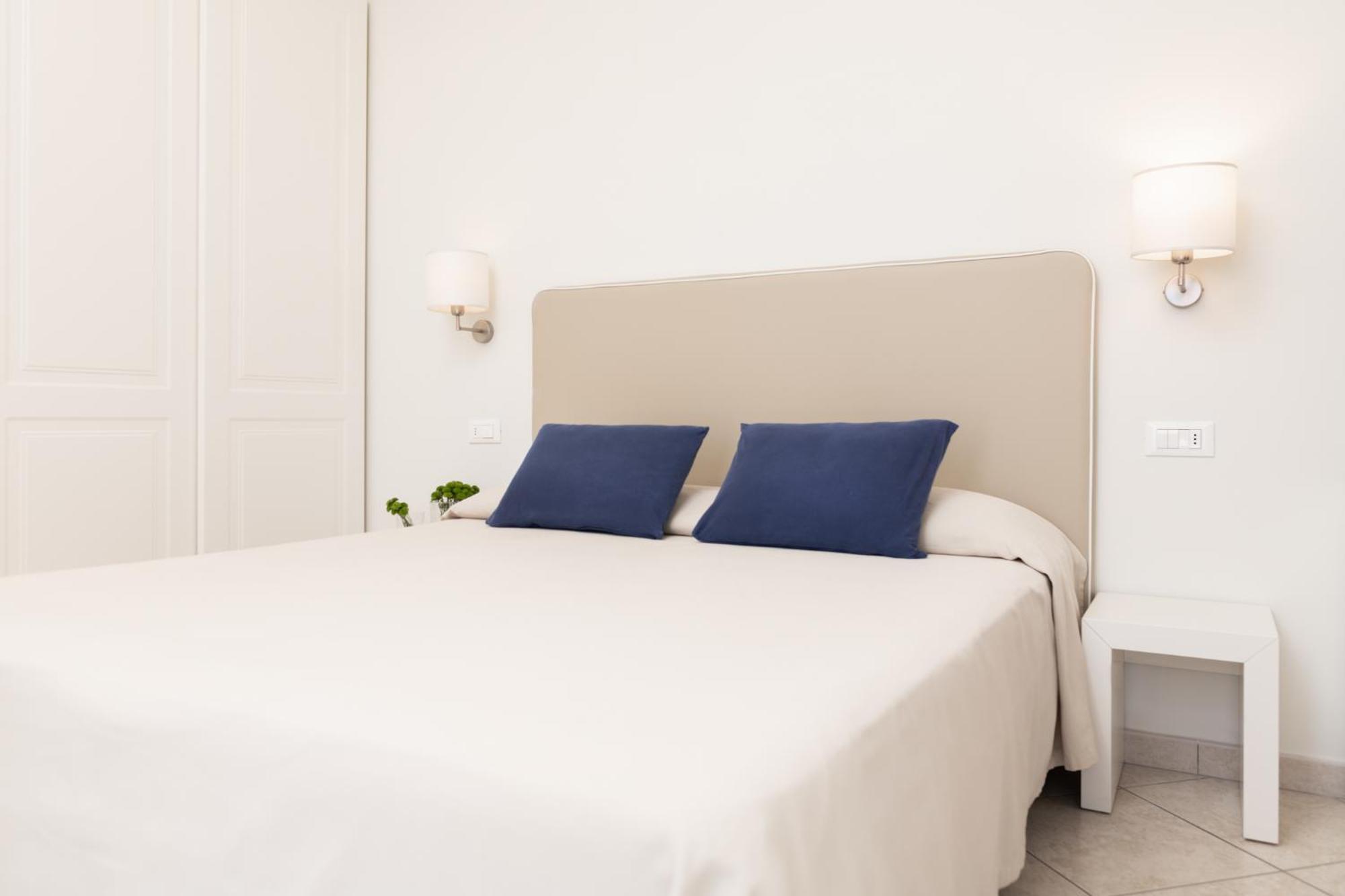Hotel Capanni Белларія-Іджеа-Марина Екстер'єр фото