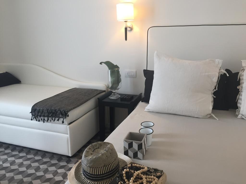 Hotel Capanni Белларія-Іджеа-Марина Екстер'єр фото